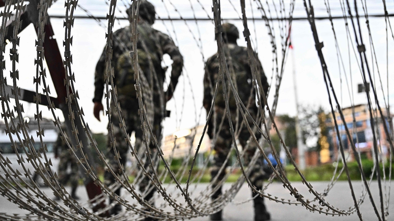 ผู้คุมอึ้ง แหกคุกเนปาลนับหมื่นคน มามอบตัวแล้ว 1 สารภาพหวั่นโดนเพิ่มโทษ