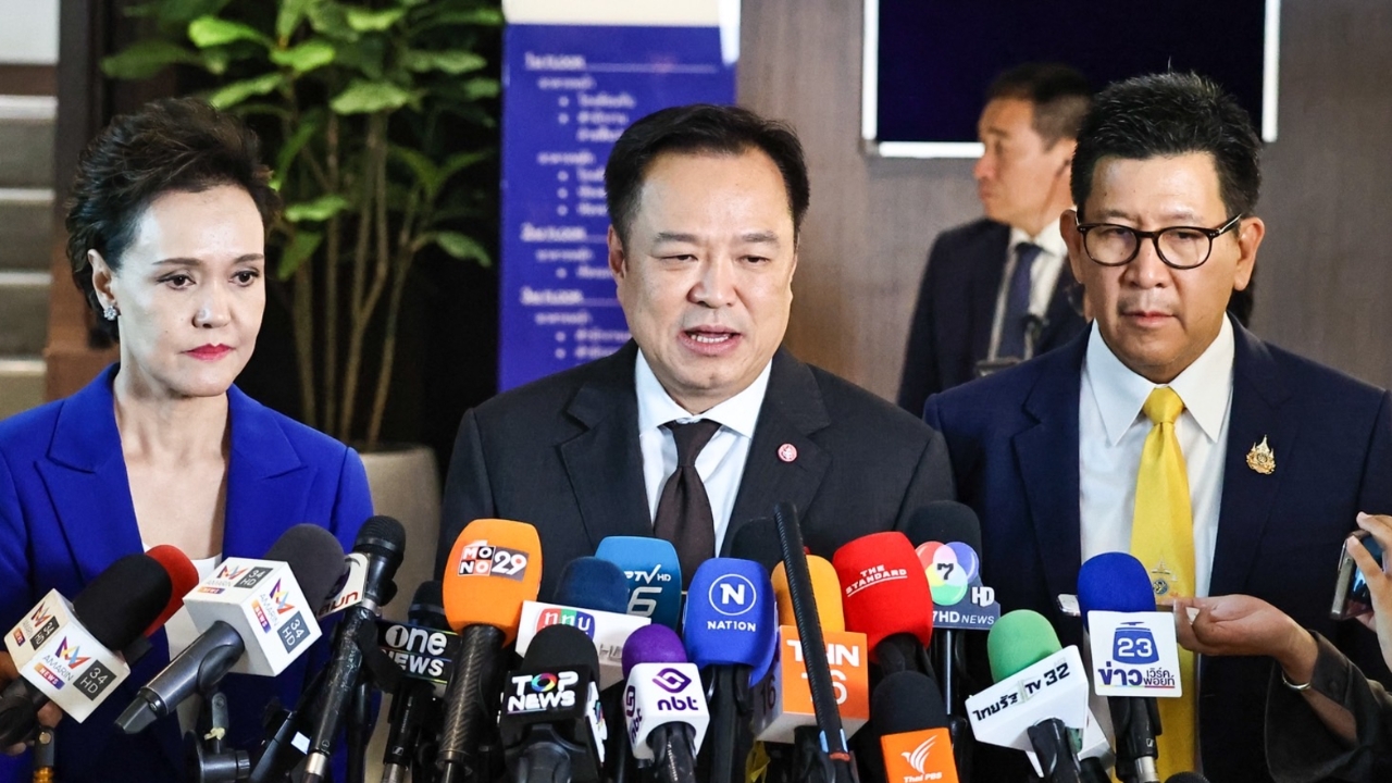 “อนุทิน” ตั้ง “ไชยชนก” นั่งหัวหน้าคณะทำงาน ยกร่างรัฐธรรมนูญฉบับใหม่