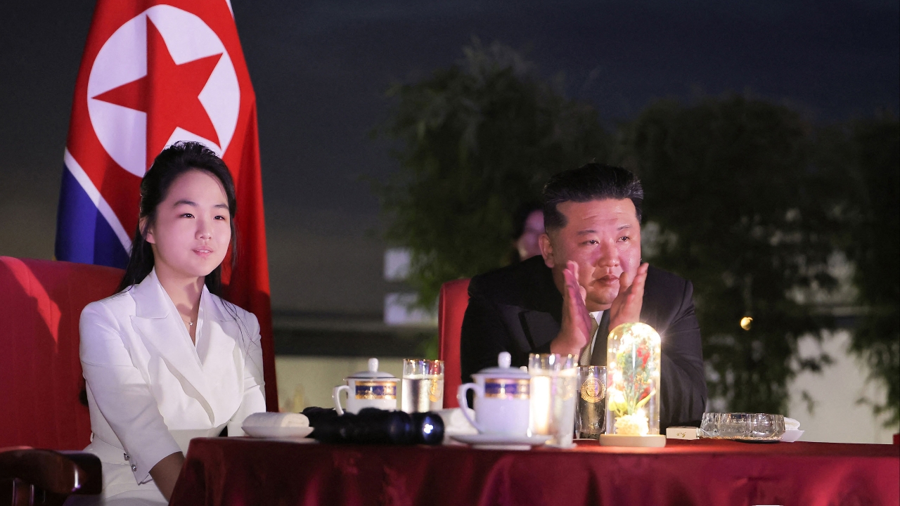 ข่าวกรองเกาหลีใต้ชี้ "คิม จูแอ" บุตรสาวผู้นำเกาหลีเหนือ ถูกวางตัวเป็นผู้สืบทอดอำนาจแล้ว