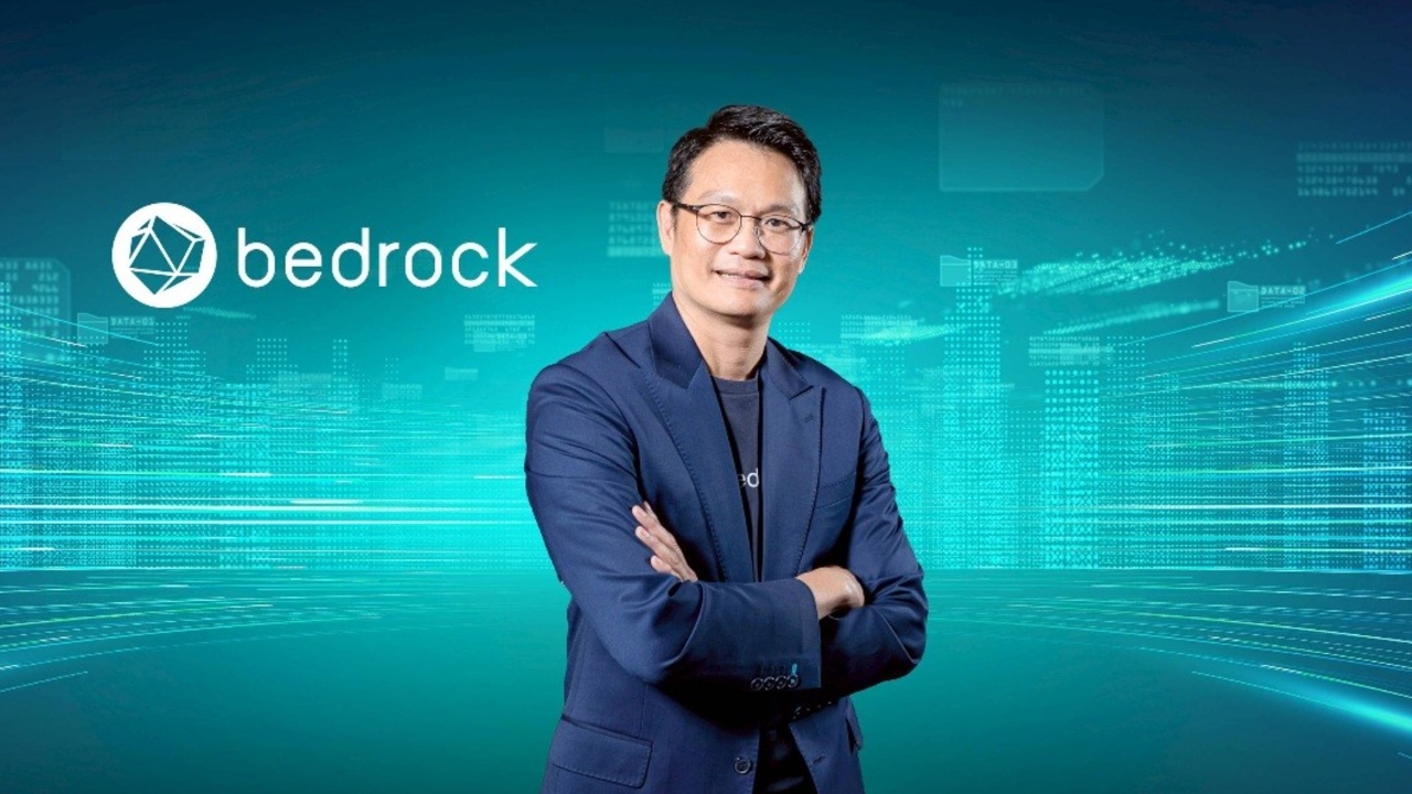 รอบรั้วการตลาด : ส.ท.ท.-เบดร็อค อนาไลติกส์ พร้อมปลดล็อกศักยภาพท้องถิ่นด้วย AI