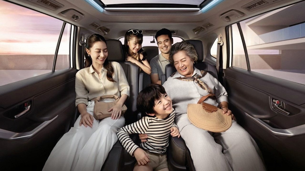 อินโนวา เซนิกซ์ ใหม่