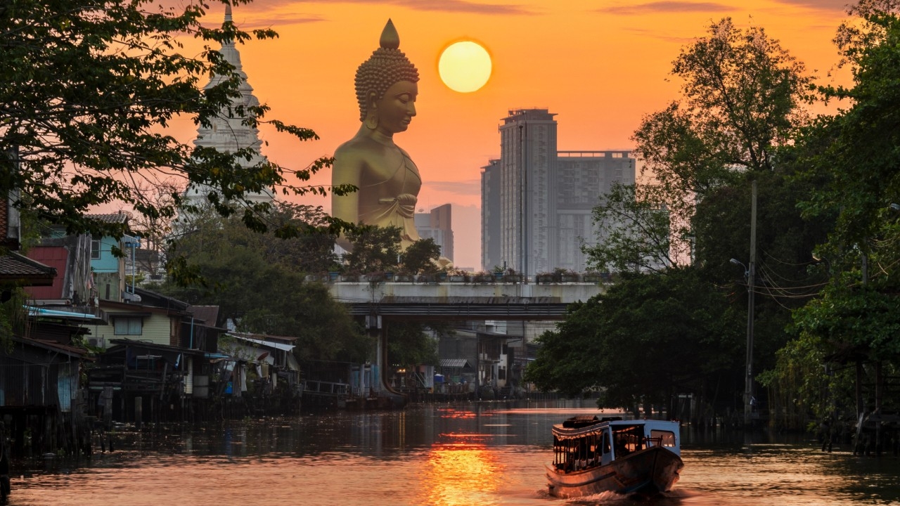 10 ที่เที่ยวกรุงเทพมหานคร 2025/2568 ที่เที่ยวยอดฮิต ถ่ายรูปสวย จบในทริป