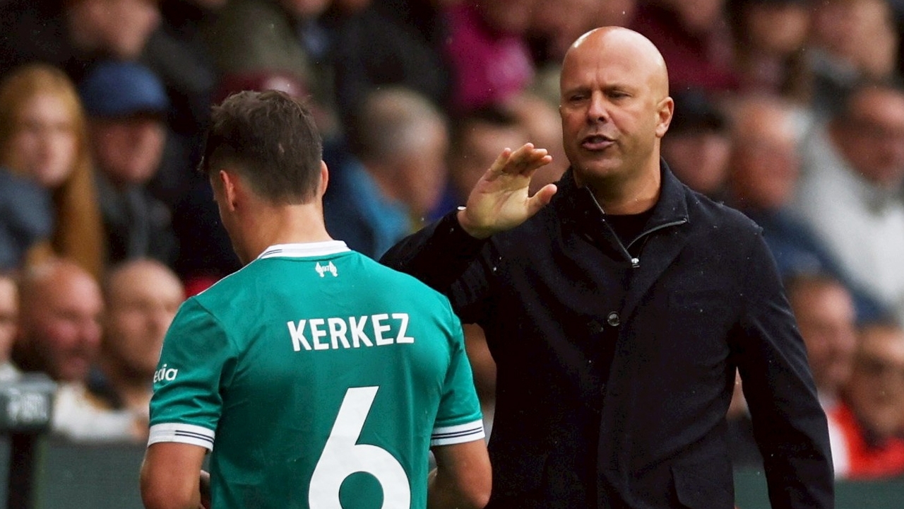 อาร์เนอ สล็อต แจงเหตุเปลี่ยน เคอร์เคซ ออกไว หลังพุ่งล้มโดนเหลือง เกมเฉือนเบิร์นลีย์