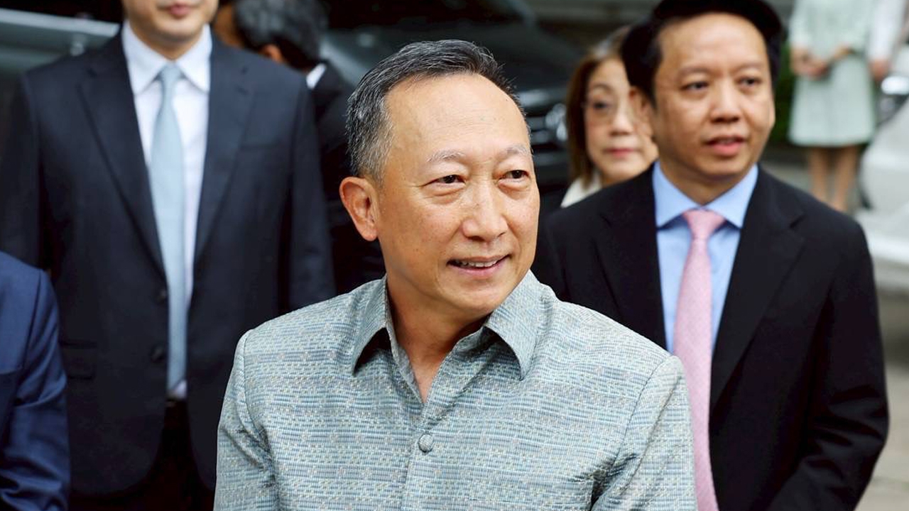 รมช.คลัง ยันไม่ได้เสนอขึ้น VAT พร้อมเดินหน้า โครงการคนละครึ่ง ลดหนี้ เจรจาภาษีการค้า