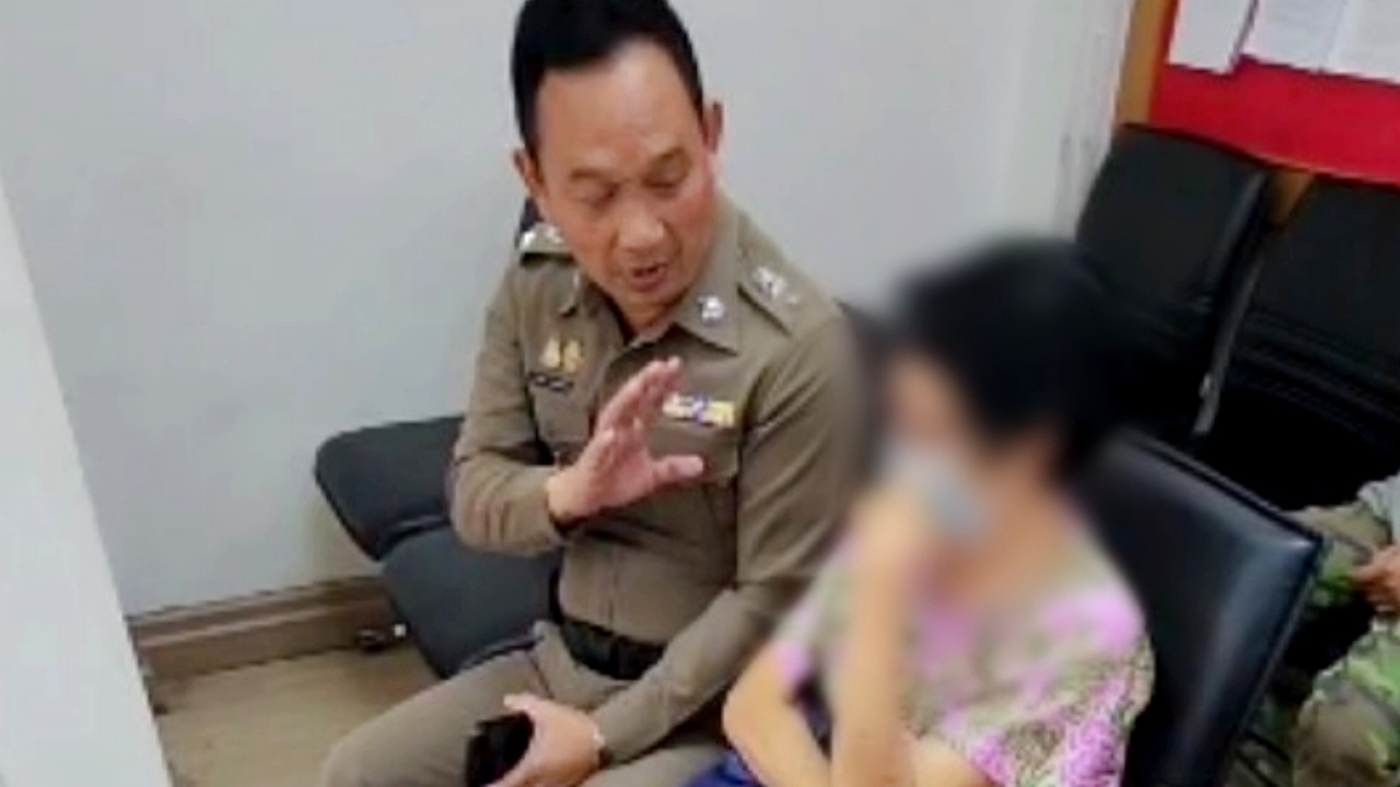 ยายวัย 79 โอนเงินให้แก๊งคอลฯ 4 ล้าน เตรียมโอนเพิ่ม 3 ล้าน โชคดี ตร.ห้ามทัน