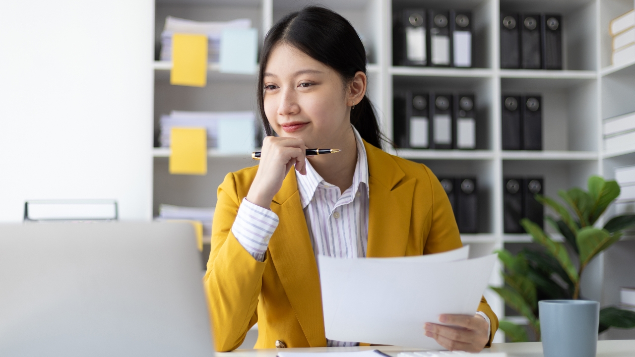 "กอดงานเดิม" Vs. "หางานใหม่" กลยุทธ์ไหนปังที่สุดในยุคเศรษฐกิจป่วน 