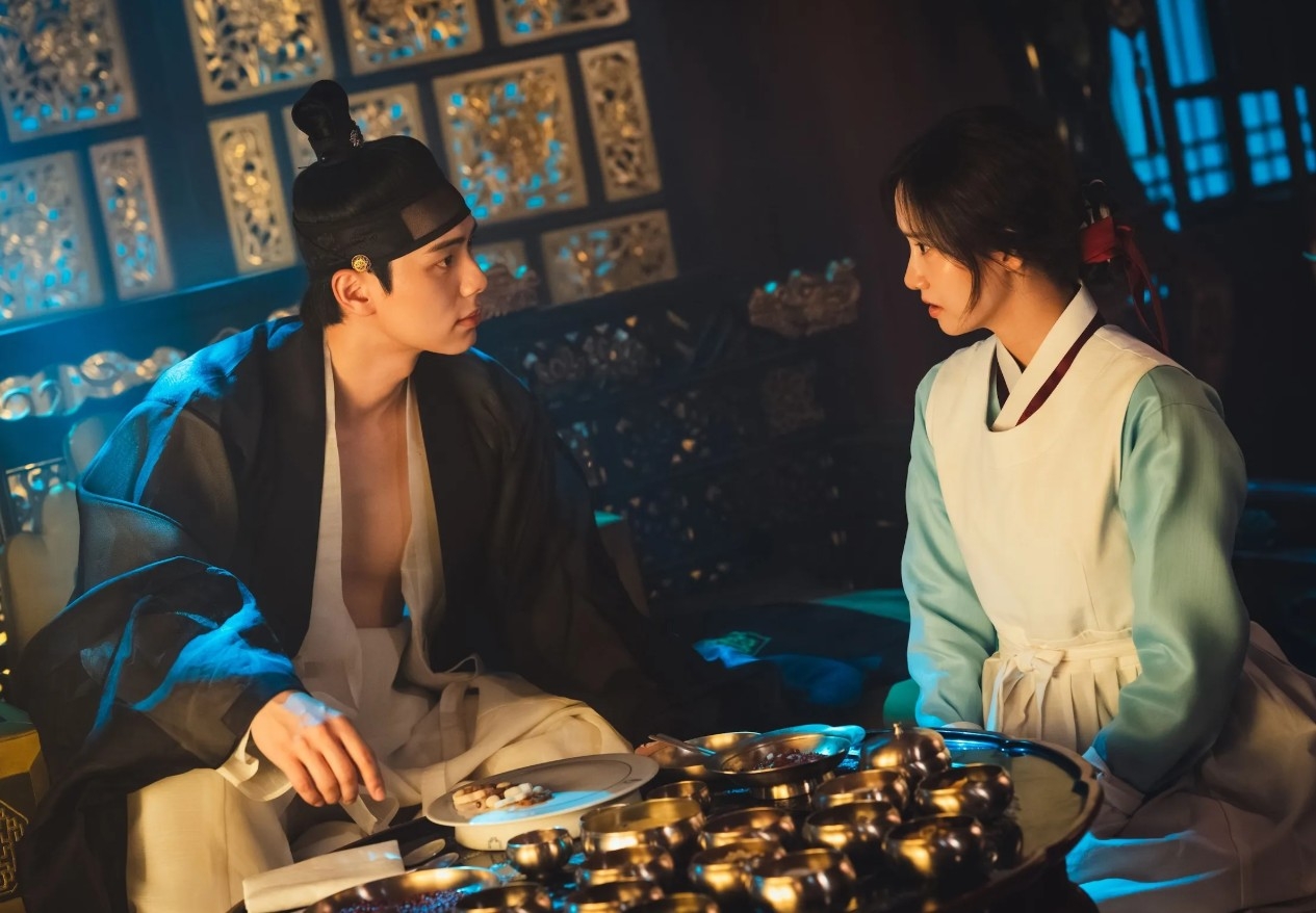 เรื่องย่อ เมนูรักพิชิตใจราชา Bon Appétit, Your Majesty ซีรีส์เกาหลีสนุกๆ แนวย้อนยุค มีกี่ตอน