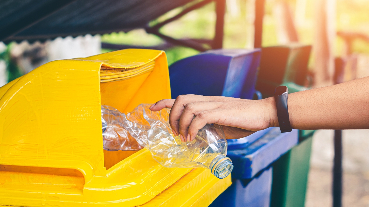 เปิดวิธีเข้าร่วมการแยกขยะจาก กทม. โครงการ "บ้านนี้ไม่เทรวม" จ่ายค่าขยะแค่ 20 บาท เริ่ม 1 ต.ค. นี้