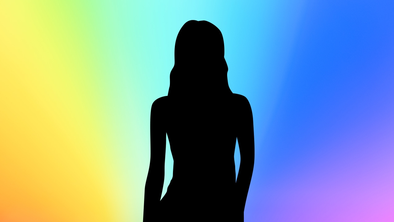 เพจดังแฉ นักร้องสาวทำหนังสือสวดมนต์ขาย บทสวดมั่ว คนซื้อจน-คนขายพลิกชีวิตรวย 