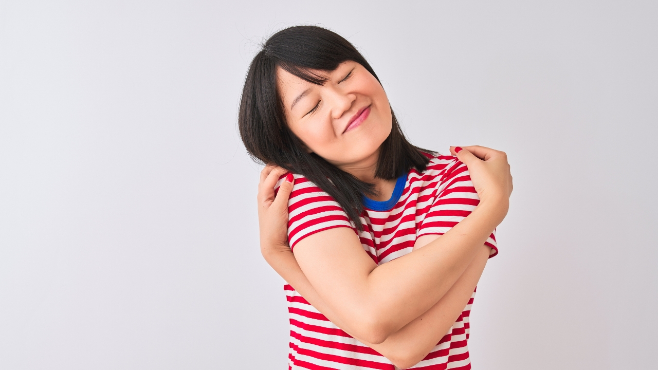 รู้จักสถานะ Self-Partnered นิยามใหม่ของความสุข เทรนด์ความรักของคนยุคใหม่ที่เลือกจะรักตัวเอง 