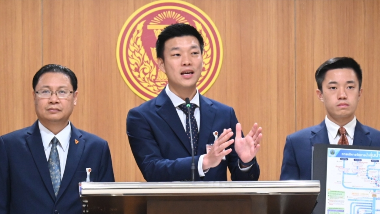 ปชน. จี้รัฐเร่งเยียวยาน้ำท่วม บลัฟกลับเพื่อไทย เล็งกวาด สส. 250 ฝากนายกฯ เตือน รมต.