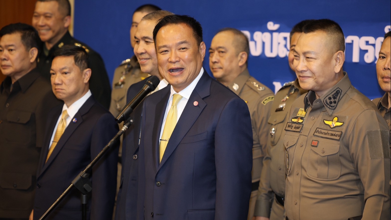 นายกฯ  โยนถาม "ไชยชนก" ปมส่วยเว็บพนัน 40 ล้าน ยัน ภท. ไม่มีนโยบายรับสินบน