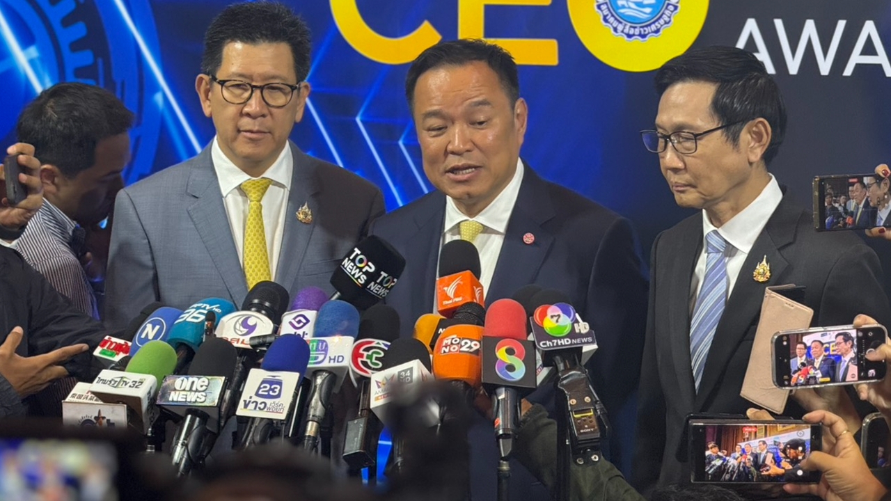 “อนุทิน” บอก “เกรียง-เนวิน” เป็นเพื่อนกัน มั่นใจ “นิพนธ์” วันนี้ยังอยู่พรรคสีน้ำเงิน