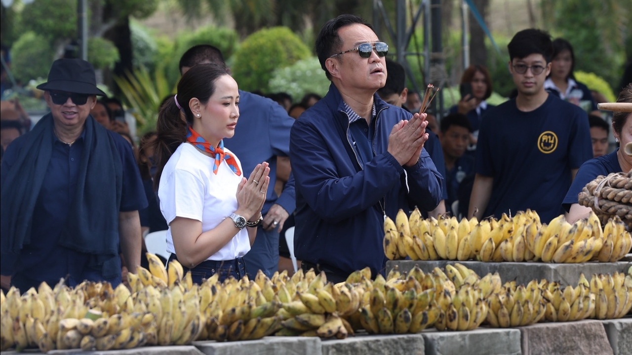 นายกฯ เผยเงินเยียวยาชายแดนโอนเข้าบัญชีครัวเรือนละ 5,000 บาท 6 ต.ค.นี้