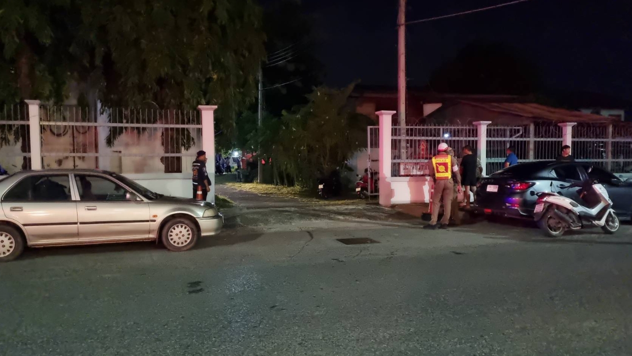 ดับสลด 3 ศพ เจ้าหน้าที่เรือนจำโคราช ยิงอดีตภรรยา-แฟนใหม่ ก่อนยิงตัวเองหนีผิด