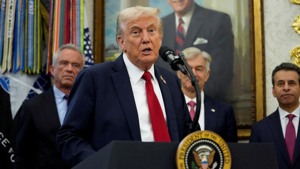 ทรัมป์เตือนฮามาส รีบทำข้อตกลงสันติภาพ ชมอิสราเอลหยุดโจมตี