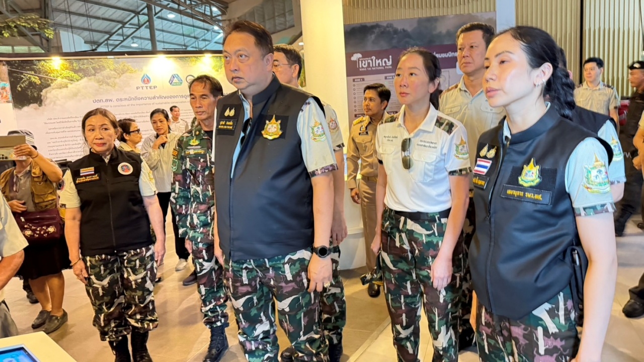 "สุชาติ ชมกลิ่น" ลงพื้นที่ตรวจเยี่ยมอุทยานฯ เขาใหญ่ หลังเข้ารับตำแหน่ง รมว.ทส.