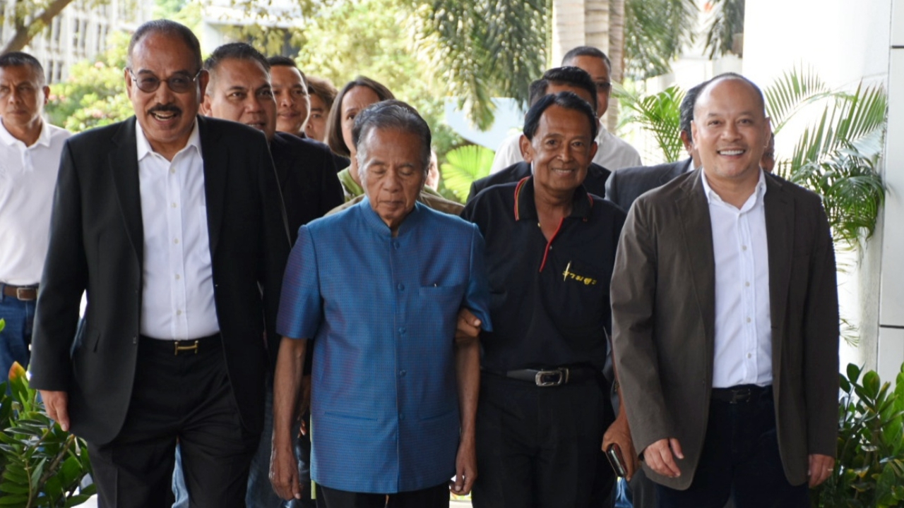 ศาลนัดชี้ชะตาคดี กลุ่ม นปช.ขับไล่ "รัฐบาลอภิสิทธิ์" ปี 52