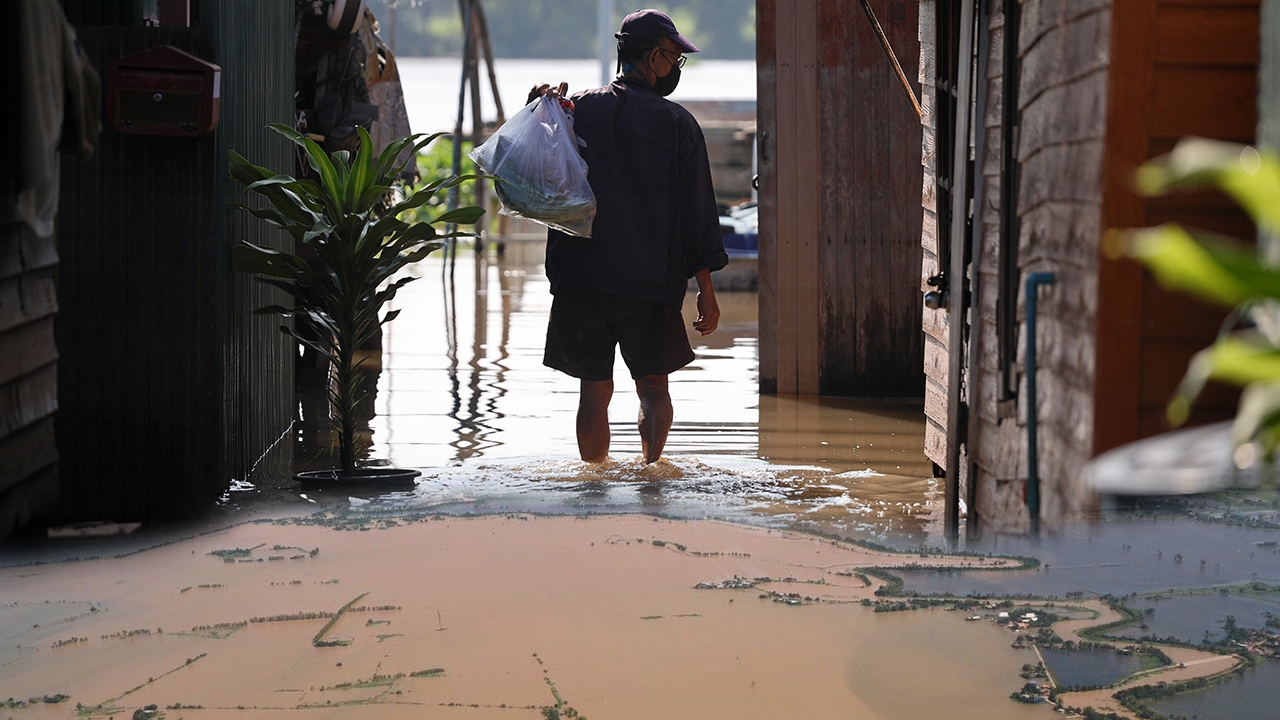อัพเดทน้ำเหนือ "เขื่อนแควน้อย" เต็มความจุ พายุแมตโม่ คาดสัปดาห์หน้าเข้าสู่สภาวะปกติ