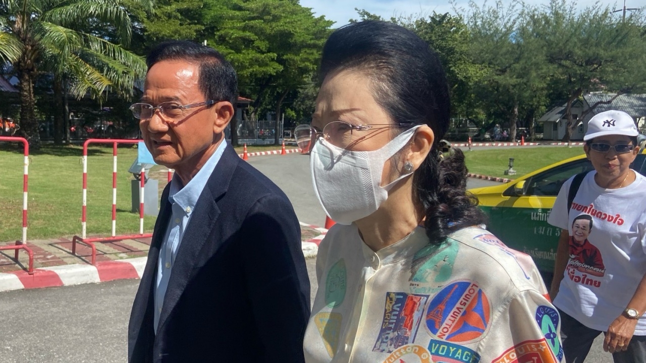 "สมชาย-เยาวภา" เข้าเยี่ยม "ทักษิณ" บอกกำลังใจดี รู้ว่าควรอยู่อย่างไร