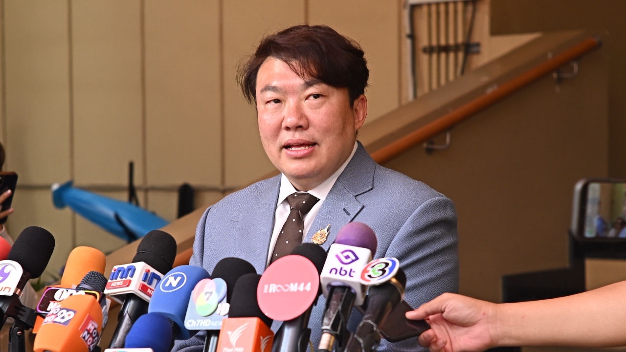 นายกฯ สั่งเร่งตามคดีปล้นร้านทองสุไหงโกลก “โต้ง” โต้ “จิรายุ” ปมตั้ง “สันติ ปิยะทัต”