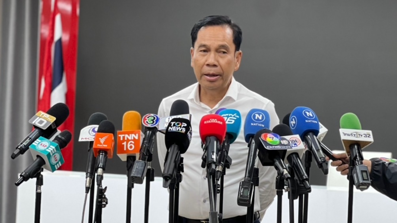 "สุทิน" พูดชัด ไม่คิดไปจาก "เพื่อไทย" ยอมรับมีคนมาชวน เชื่อกระแสพรรคยังดี