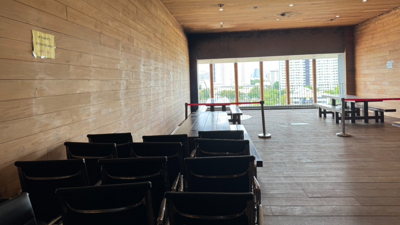 ไฟไหม้ถังขยะสภาฯ ในพื้นที่ห้ามสูบบุหรี่ คาด สส. ทิ้งก้นบุหรี่ เร่งสอบสาเหตุ