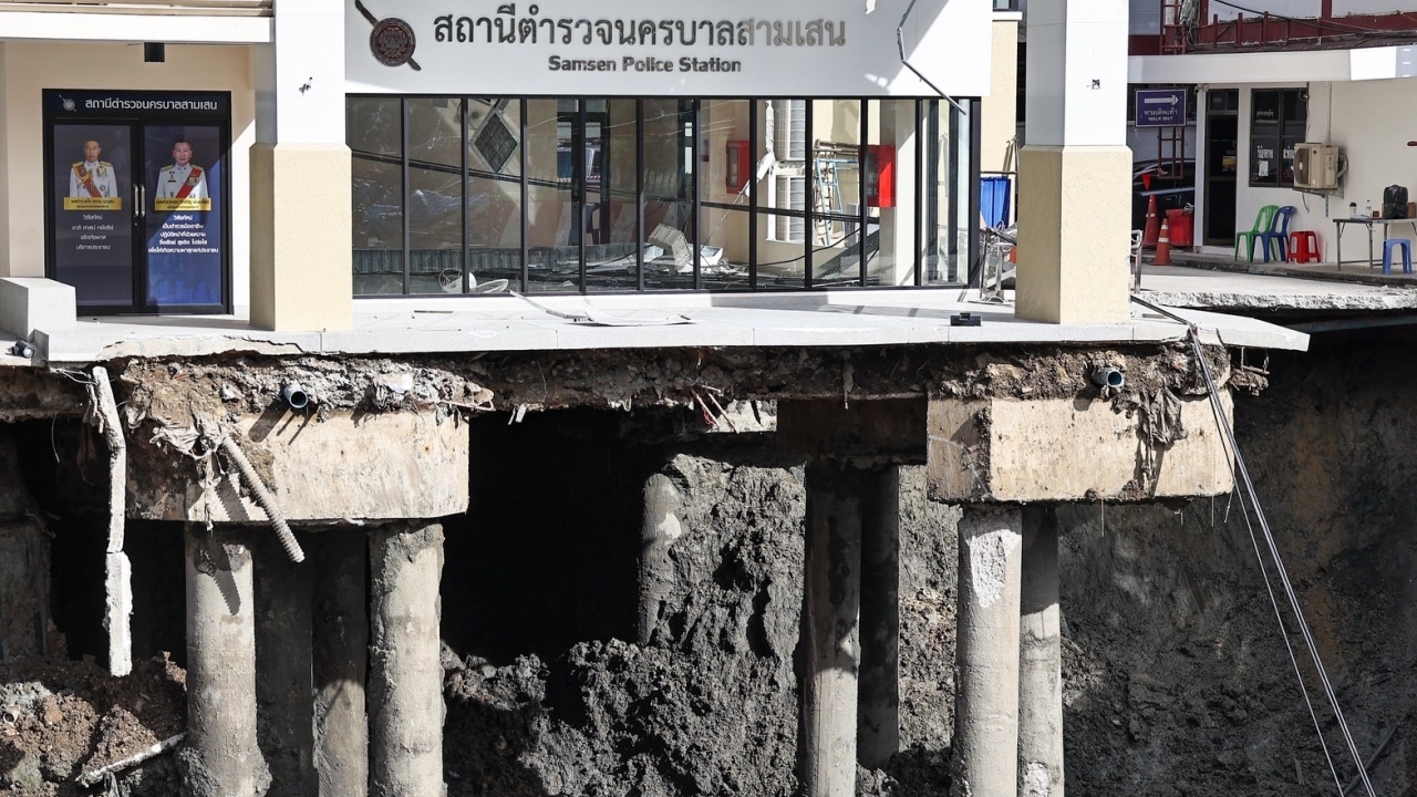 เปิดภาพสแกน 3 มิติ บริเวณพื้นใต้อาคาร สน.สามเสน หลังเกิดเหตุถนนทรุดตัว