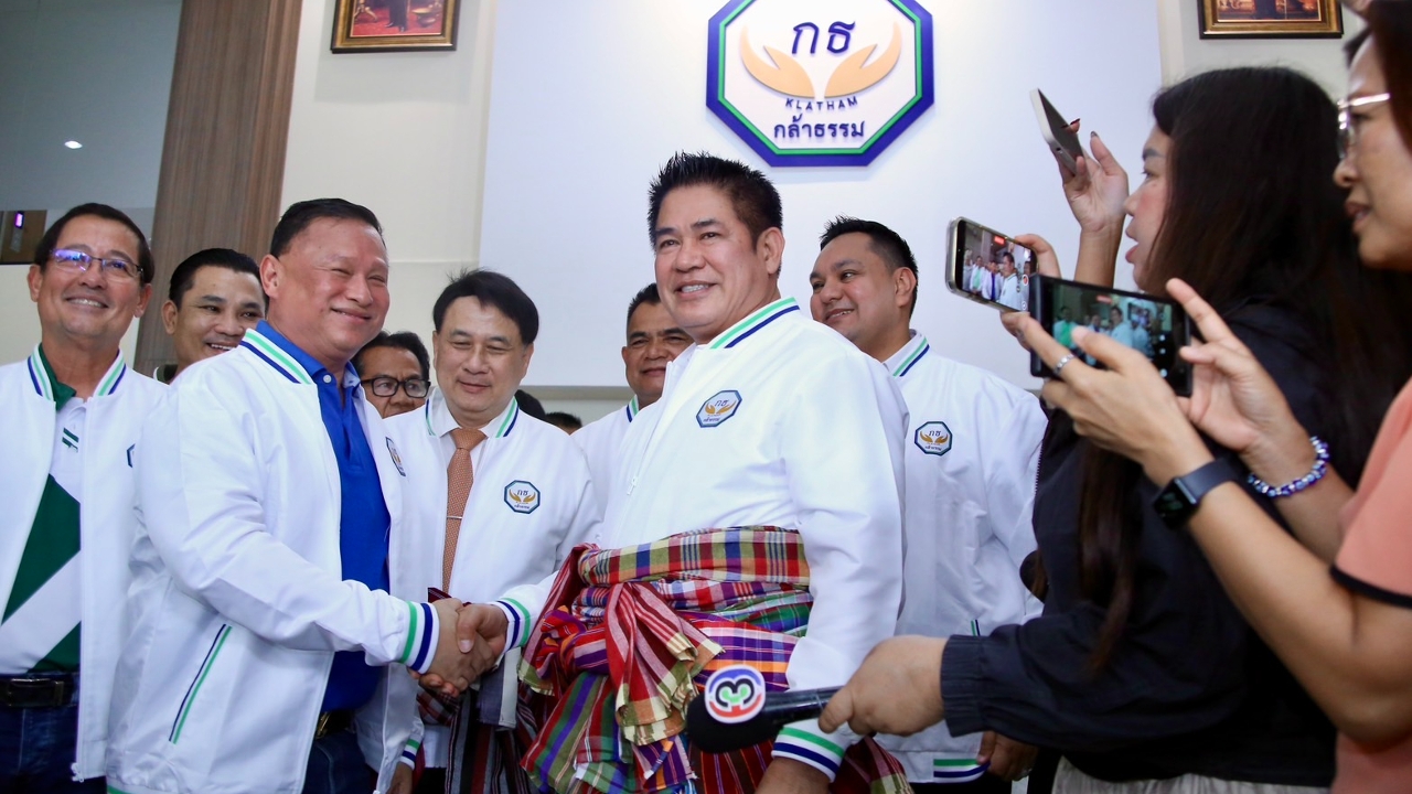 “ธรรมนัส”หวังกวาด สส. ใต้ เพิ่ม ประกาศ“กล้าธรรม” พร้อมส่งผู้สมัครชิง สส. ครบ 400 เขต