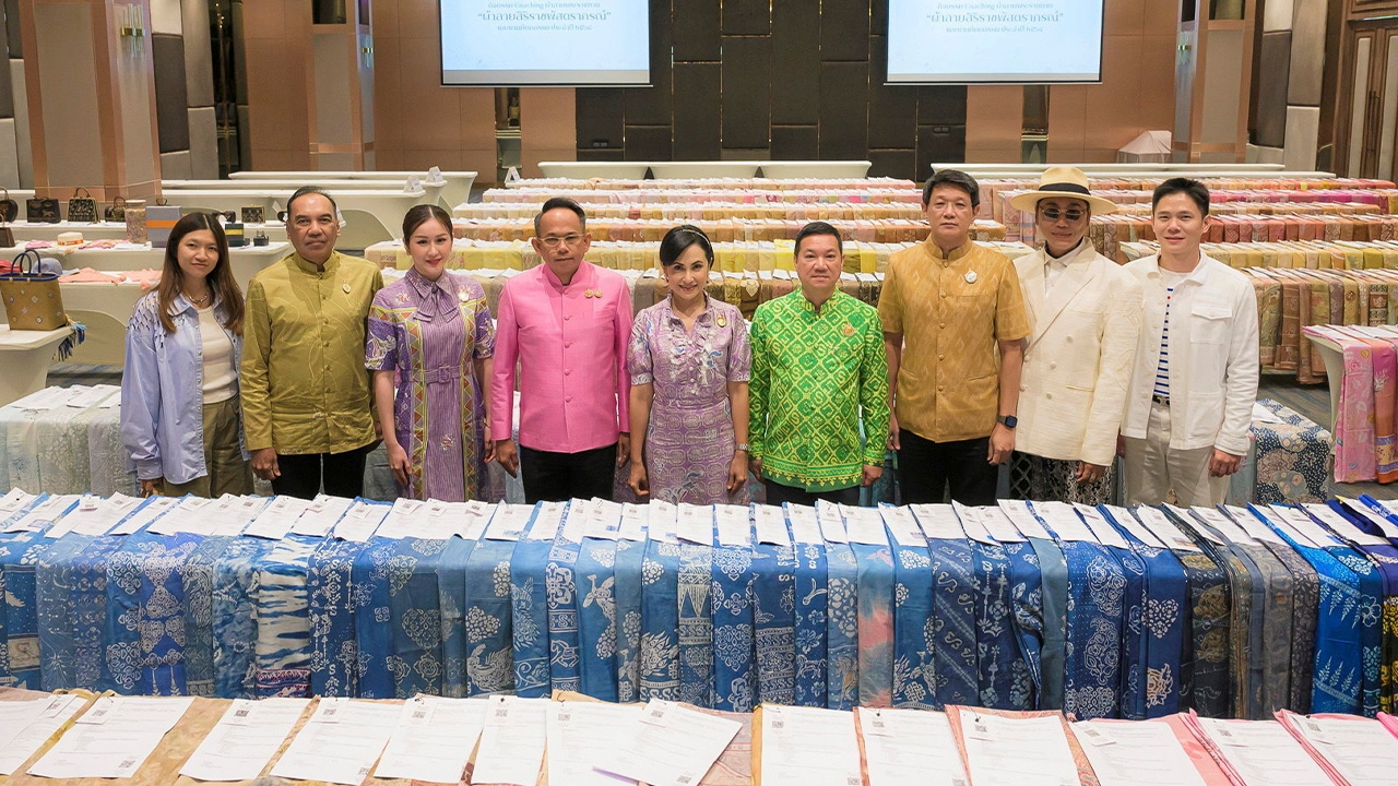 “มหาดไทย” ชูอัตลักษณ์ผ้าทอบาติกแดนปักษ์ใต้