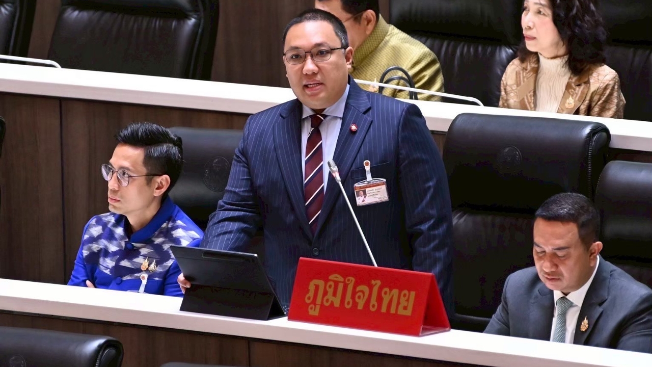 “พลพีร์” สวน “จิรายุ” ช่วงเป็นโฆษกรัฐบาล-ศบ.ทก.ทำไมไม่ตอบโต้ “กัมพูชา” รวดเร็วแบบนี้บ้าง