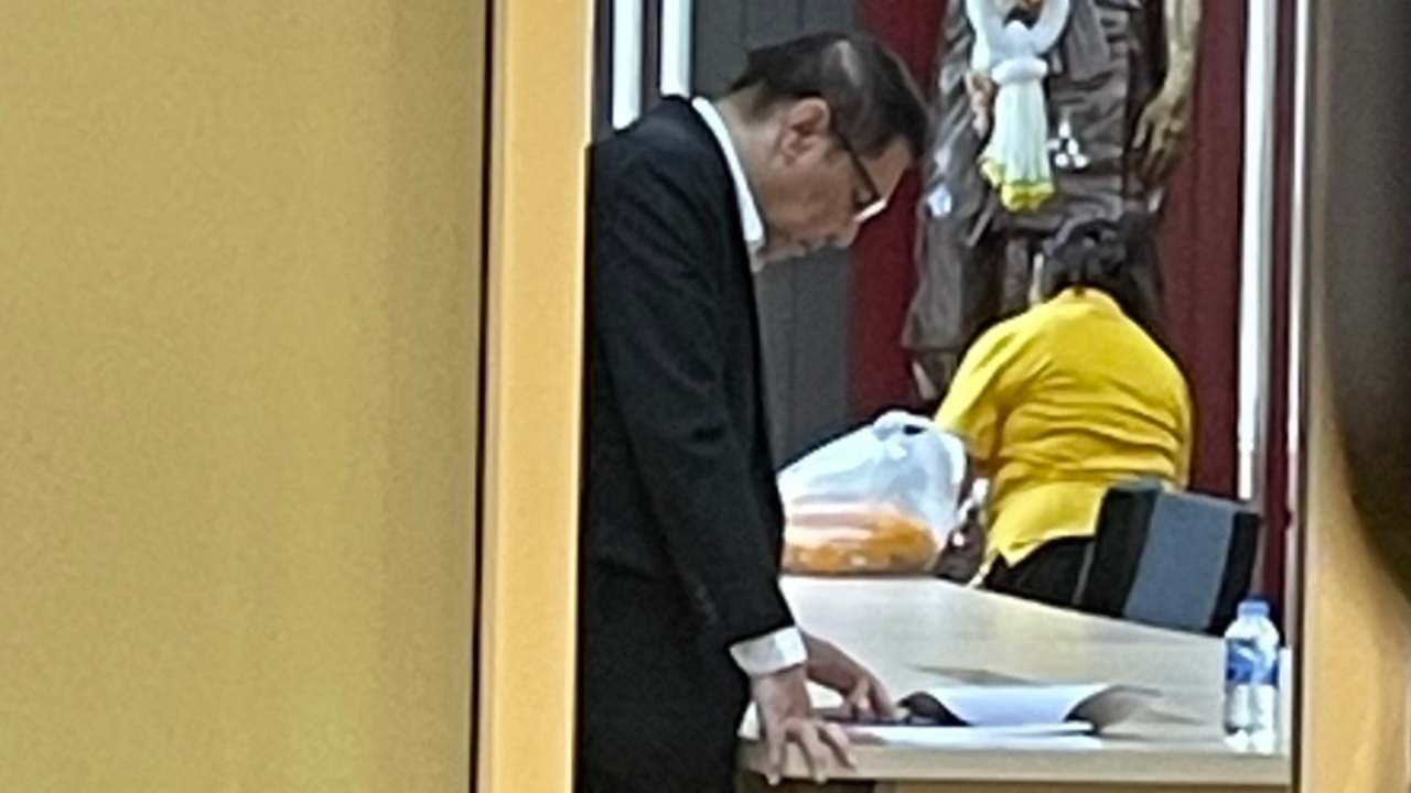 “พระคึกฤทธิ์” ส่งทนายพบตำรวจ บิ๊กเต่า เผย “สีกาเยอรมนี” เตรียมกลับไทย เร็วๆ นี้