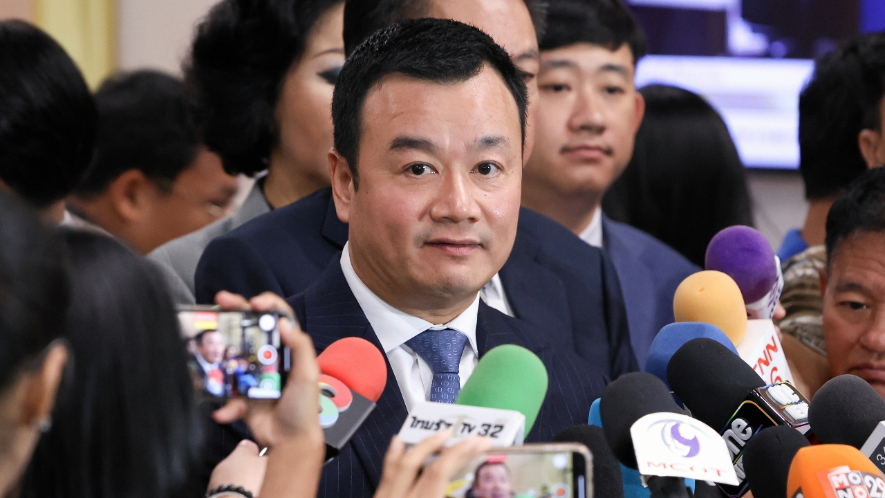 เพื่อไทยไม่ส่งคนร่วมวิปฝ่ายค้าน เหตุจุดยืนหนุนนายกฯคนละทางกับ ปชน. ปัดงอแง