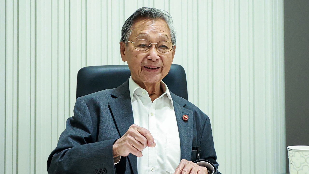 ถ่ายเลือดยึดหลักการประชาธิปไตย : พลิกฟื้นประชาธิปัตย์