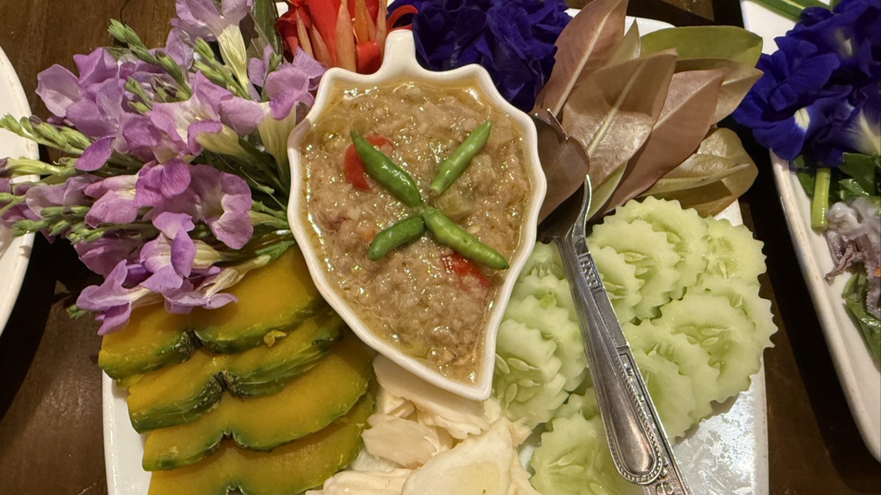 เปิดสูตรอาหารเมนูเด็ด ร้านอาหารสมุนไพร สูตรเจ้าพระยาอภัยภูเบศร จังหวัดปราจีนบุรี