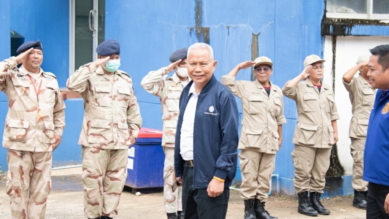 “โสภณ” เยี่ยมศูนย์บำบัดยาเสพติด ลั่นพร้อมทุ่มเทเอาพวกคุณกลับมาเป็นคนดีของสังคม