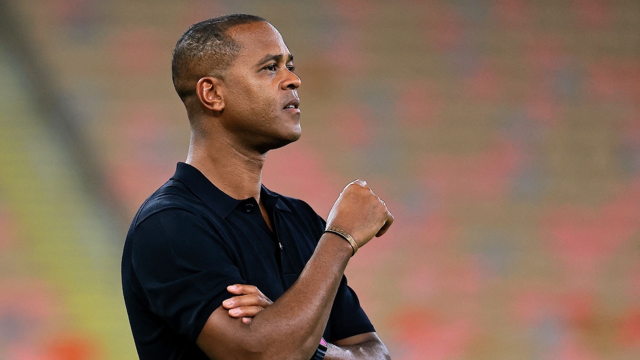 พอกันที แฟนบอลอินโดนีเซีย เรียกร้องปลด "ไคลเวิร์ต" หลังอดไปบอลโลก 2026