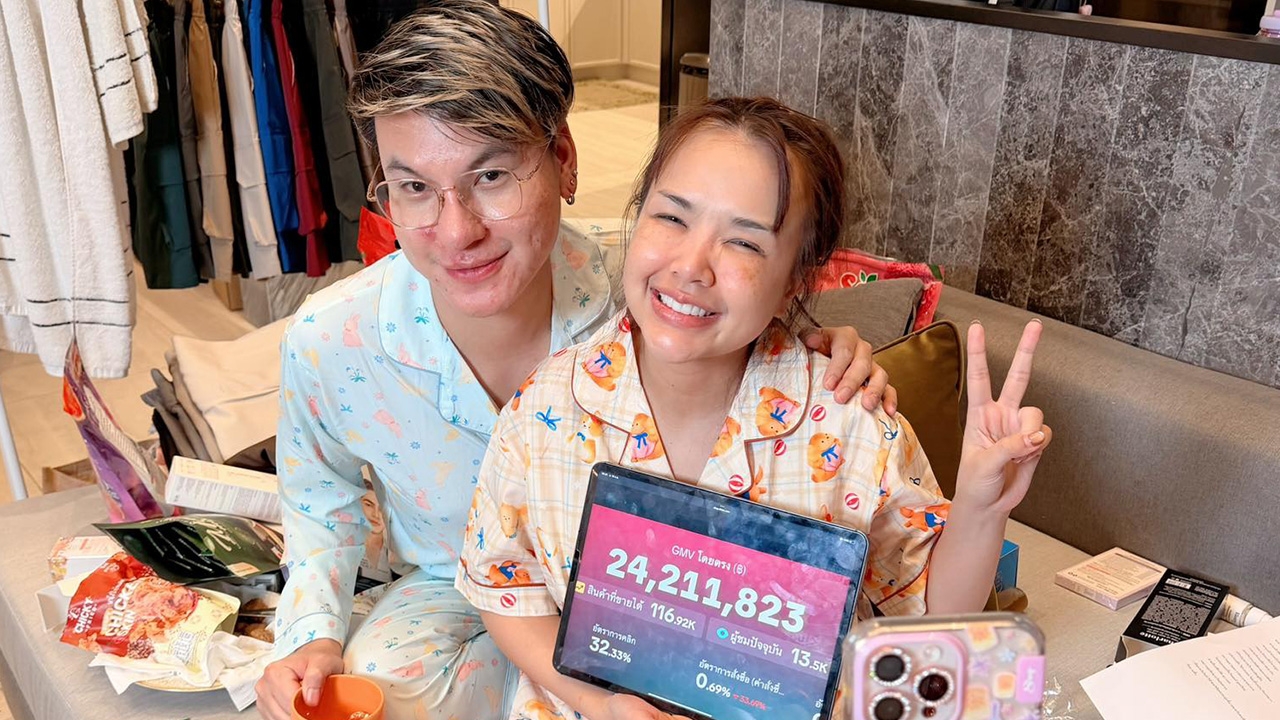 อึดมาก! เจนนี่ ได้หมดถ้าสดชื่น แม้หน้าตาอิดโรยแต่ยิ้มได้ ไลฟ์ขายของปิดยอด 24 ล้าน 