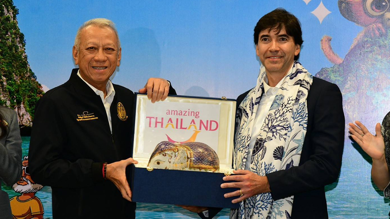 “พิพัฒน์” นำทีมต้อนรับเที่ยวบินปฐมฤกษ์ “ETIHAD AIRWAYS” บินตรง "อาบูดาบี–กระบี่"