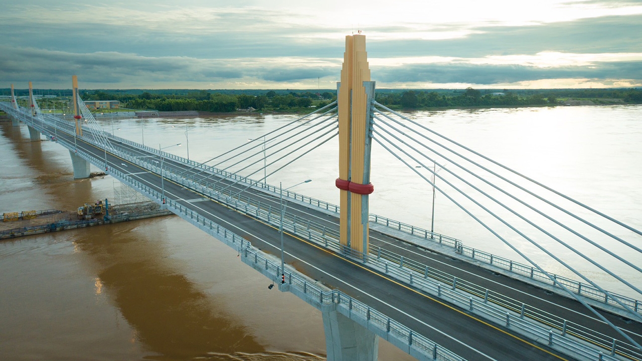ลุ้นเปิดสะพานมิตรภาพไทย-ลาว แห่งที่ 5 ปลายปีนี้ เชื่อมโยงเศรษฐกิจ หนุนการค้าชายแดน