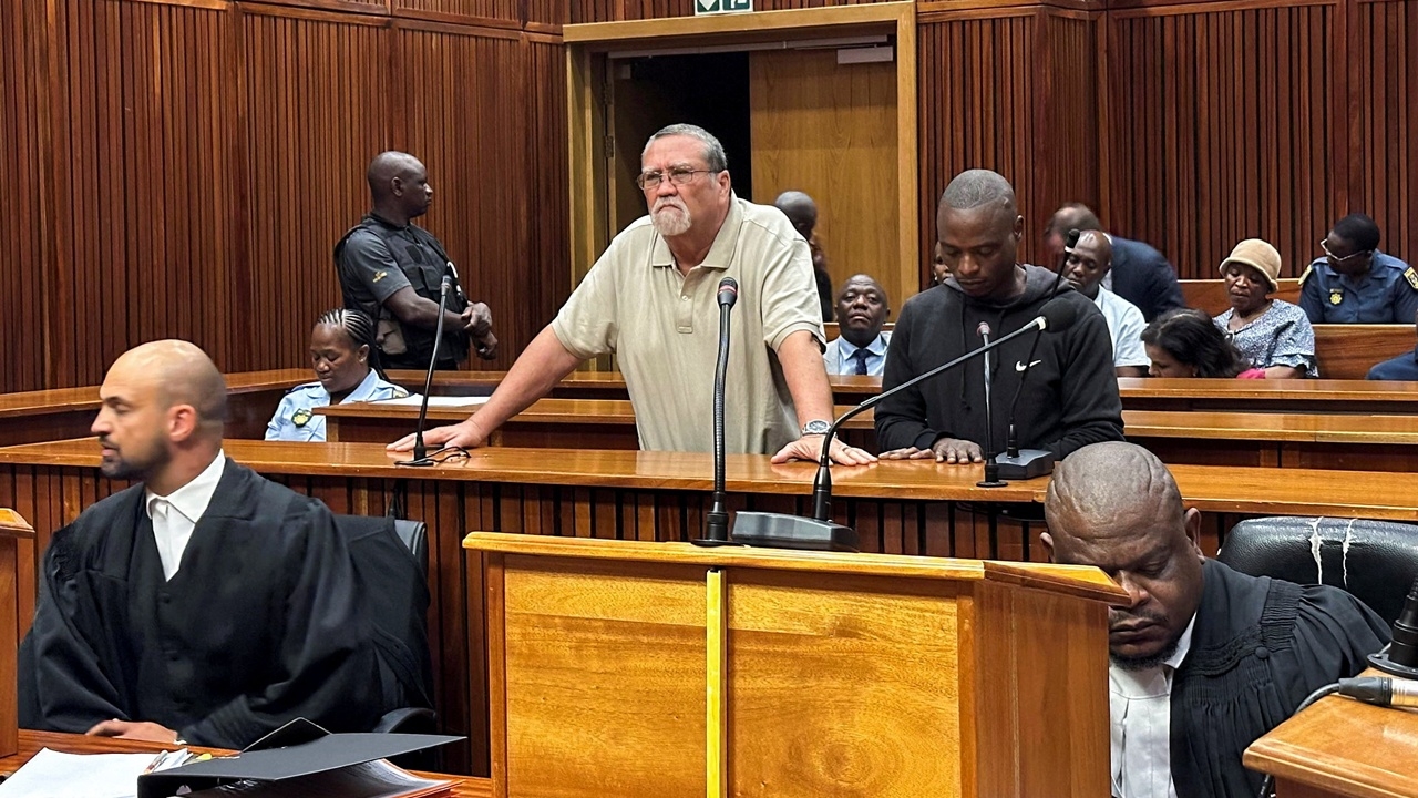 คนงานแอฟริกาใต้รับ นายจ้างสั่งทิ้งศพ 2 สาวให้หมูกิน เพื่อทำลายหลักฐาน