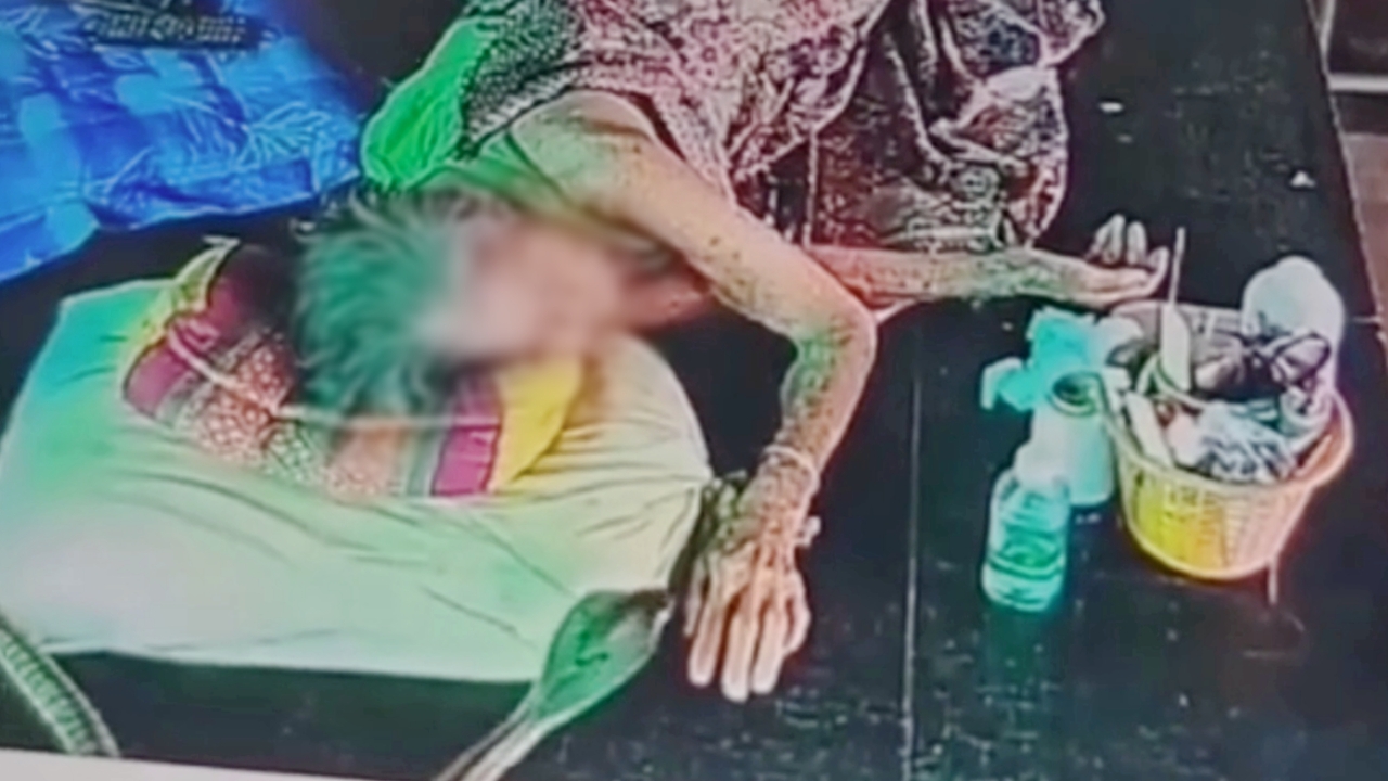 ยายวัย 93 โดนงูเห่าฉกสาหัส ขณะหลับอยู่บนเตียง ล่าสุดปลอดภัยแล้ว