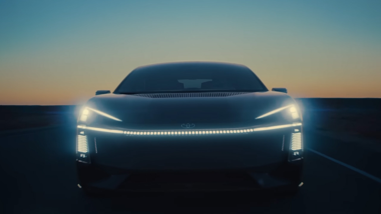  โตโยต้ามีเซอร์ไพรส์ อวดโฉม Toyota Corolla Concept หน้าใหม่ล้ำสมัยสุดๆ 