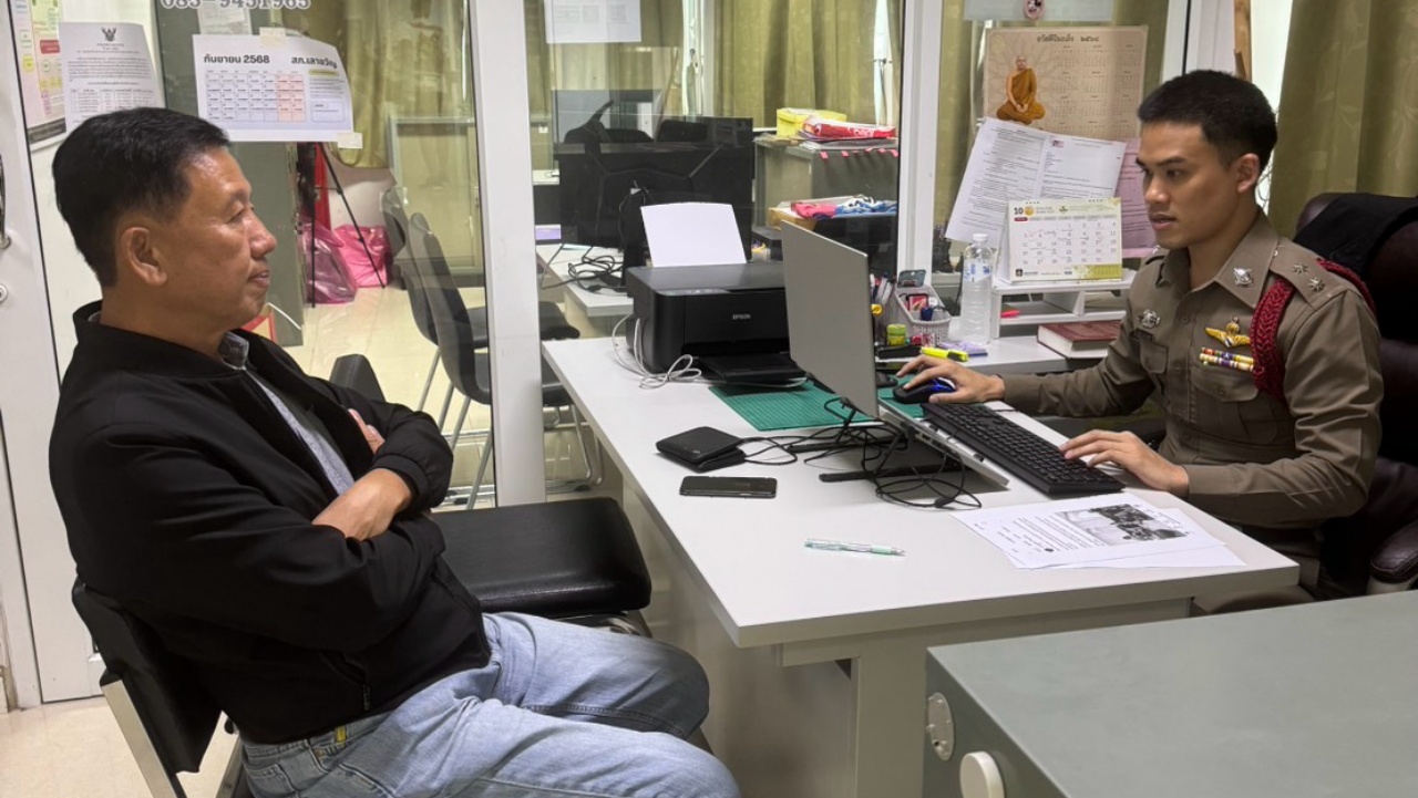 "ศักดิ์ดา" แจ้งความ "ณัฐวุฒิ" หมิ่นประมาท โพสต์ภาพ-แคปชั่น ทำคนเข้าใจผิด