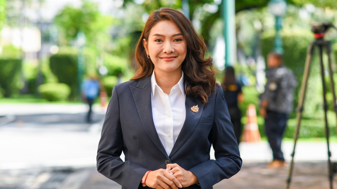 “อัยรินทร์” เผย พร้อมโฆษกของคนรุ่นใหม่ ลดภาษาราชการสื่อสารตรงประเด็น