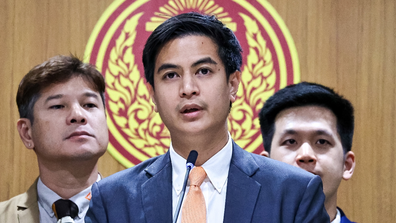 “พริษฐ์” โต้ “สุริยะ” คะแนนเสียงเลือกตั้ง อยู่ที่ประชาชนตัดสิน นัดถก ปชน. สัปดาห์หน้า