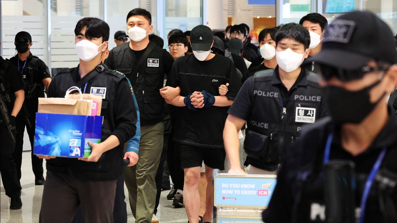 ชาวเกาหลีใต้ 64 คนจากกัมพูชากลับประเทศแล้ว หลังพัวพันขบวนการแก๊งคอลเซ็นเตอร์