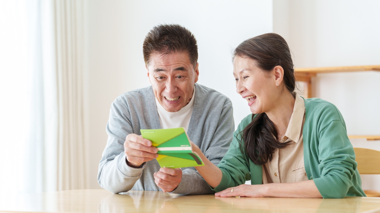 รู้จักบำนาญประกันสังคมแบบใหม่สูตร CARE ต่างจากเดิมอย่างไร ใครได้รับประโยชน์บ้าง