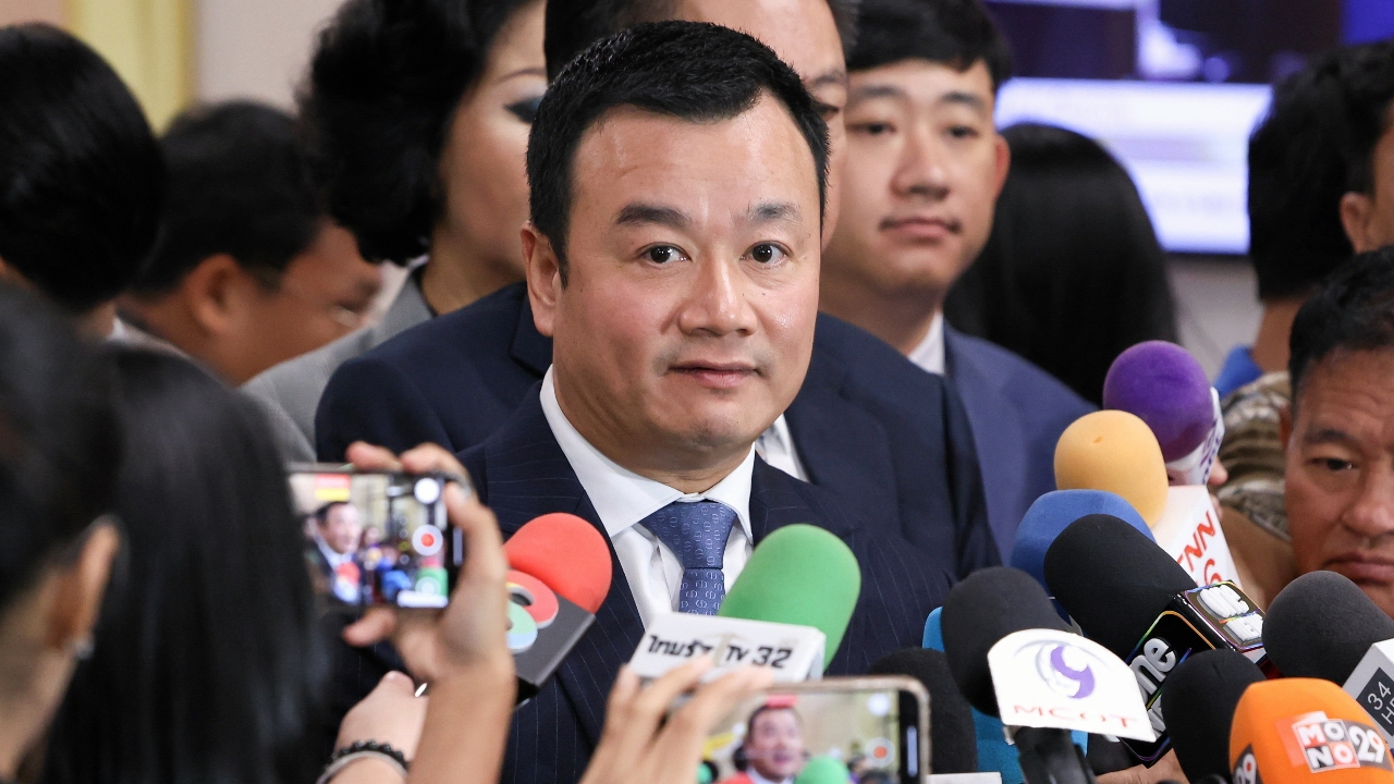 “สรวงศ์” เชื่อไม่มีใครร้องหลังใช้ร่างแก้รัฐธรรมนูญ ของ ปชน.- พท. จ่อเปิดตัวผู้สมัครล็อต 2