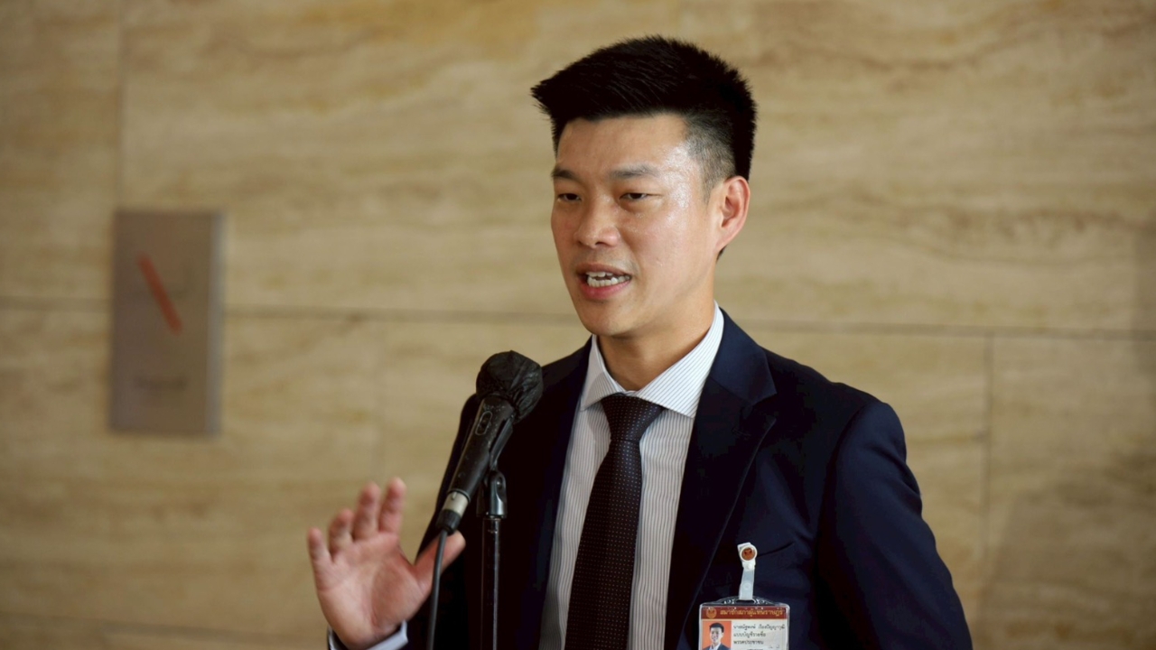 “เท้ง” จี้นายกฯ เร่งสอบคนในรัฐบาลเอี่ยวสแกมเมอร์ อัด “ธรรมนัส” ยังไร้คำตอบร่วมเฟรม “เบน สมิธ”